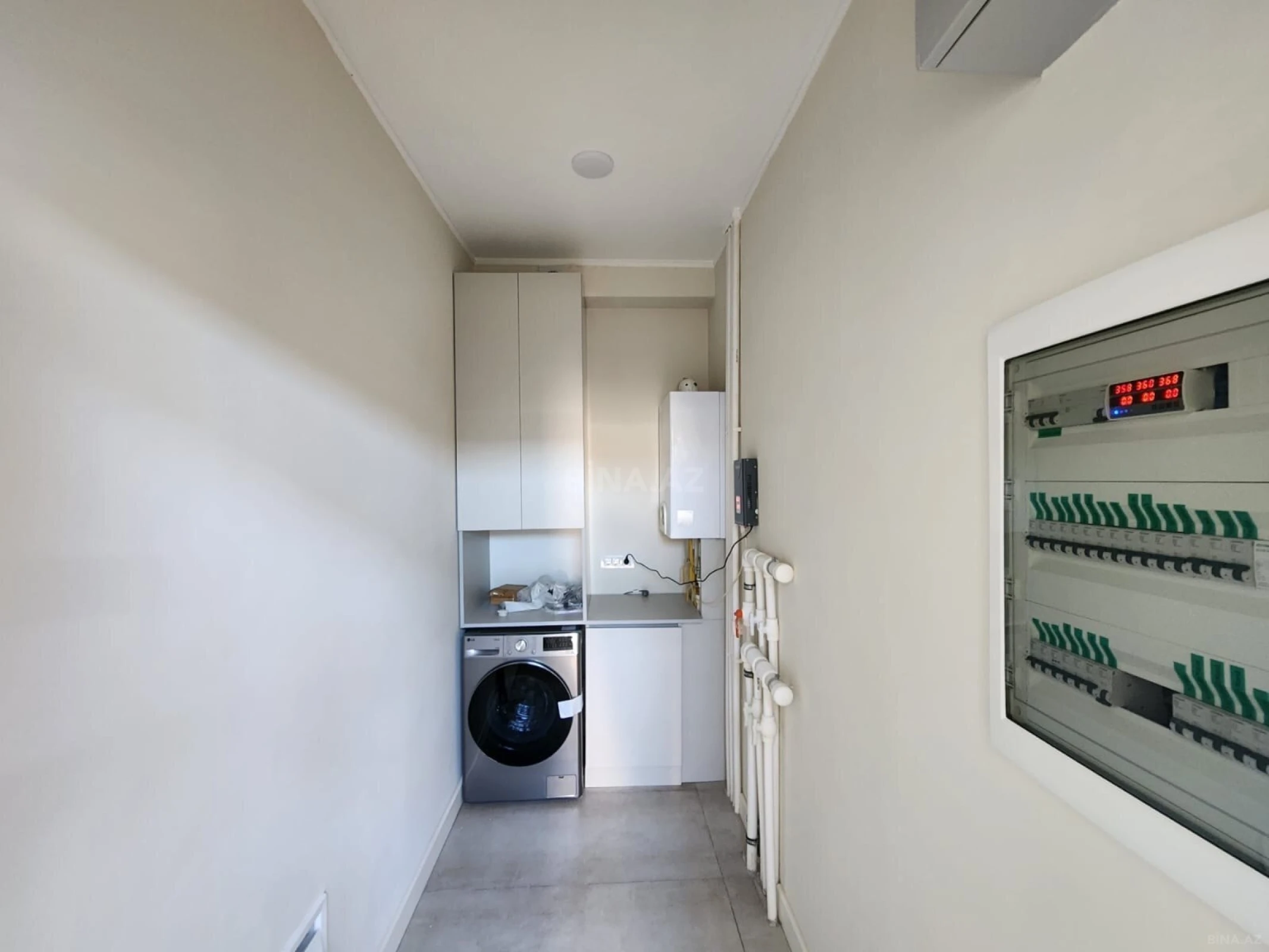 Satılır 5 otaqlı həyət evi 480 m²