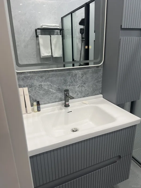 Kirayə verilir 1 otaqlı mənzil 57 m²