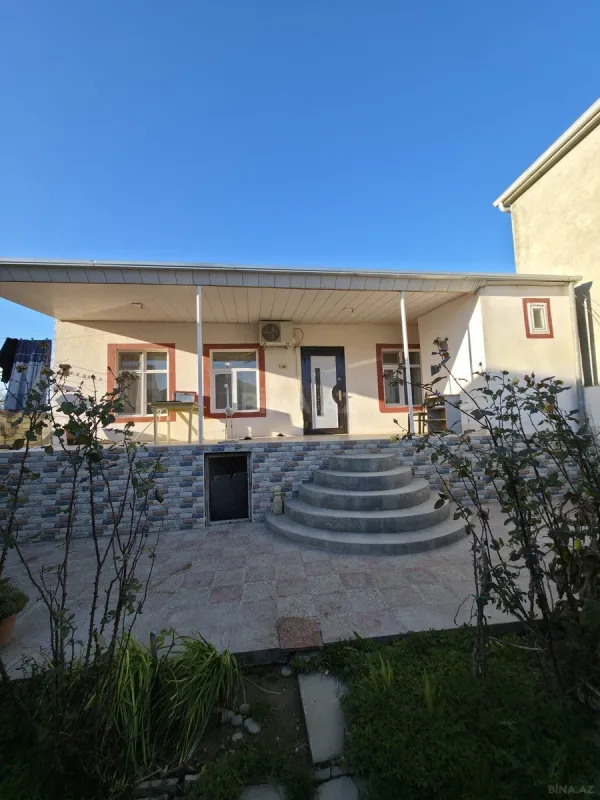 Satılır 3 otaqlı həyət evi 100 m²
