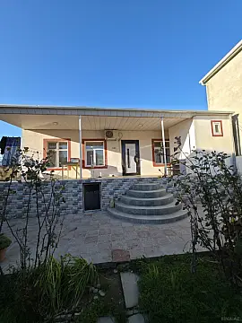 Satılır 3 otaqlı həyət evi 100 m²