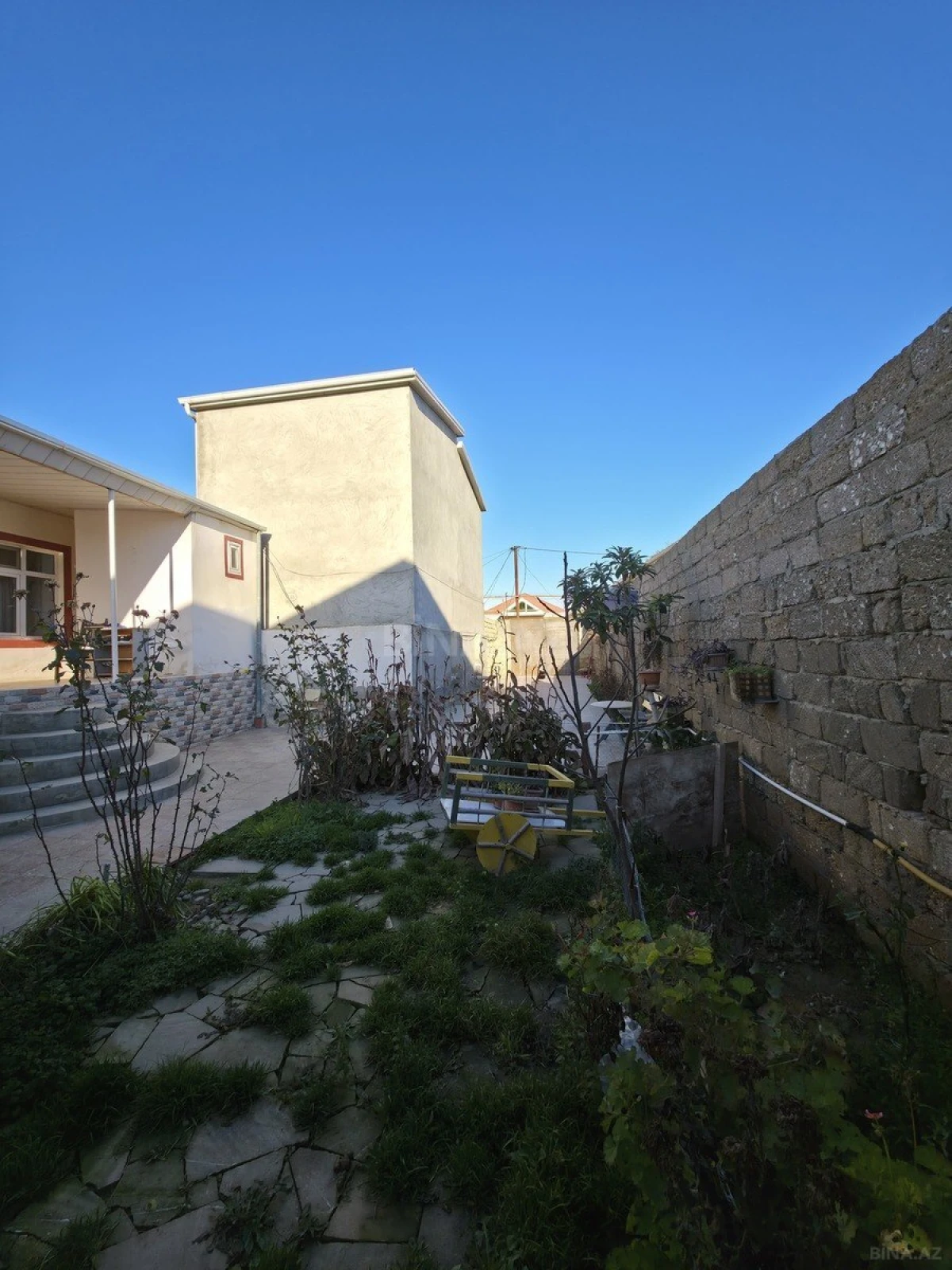 Satılır 3 otaqlı həyət evi 100 m²