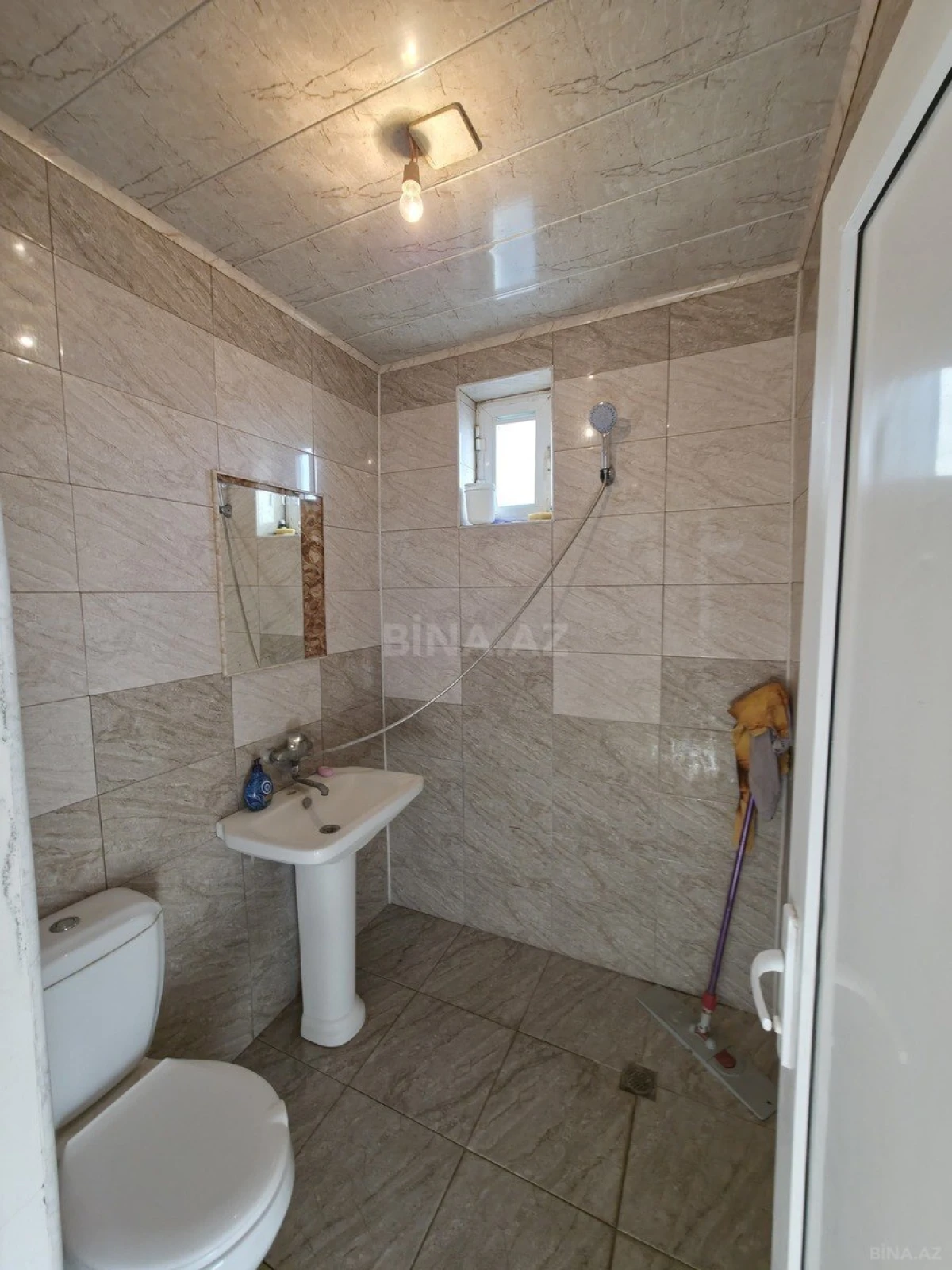 Satılır 3 otaqlı həyət evi 100 m²