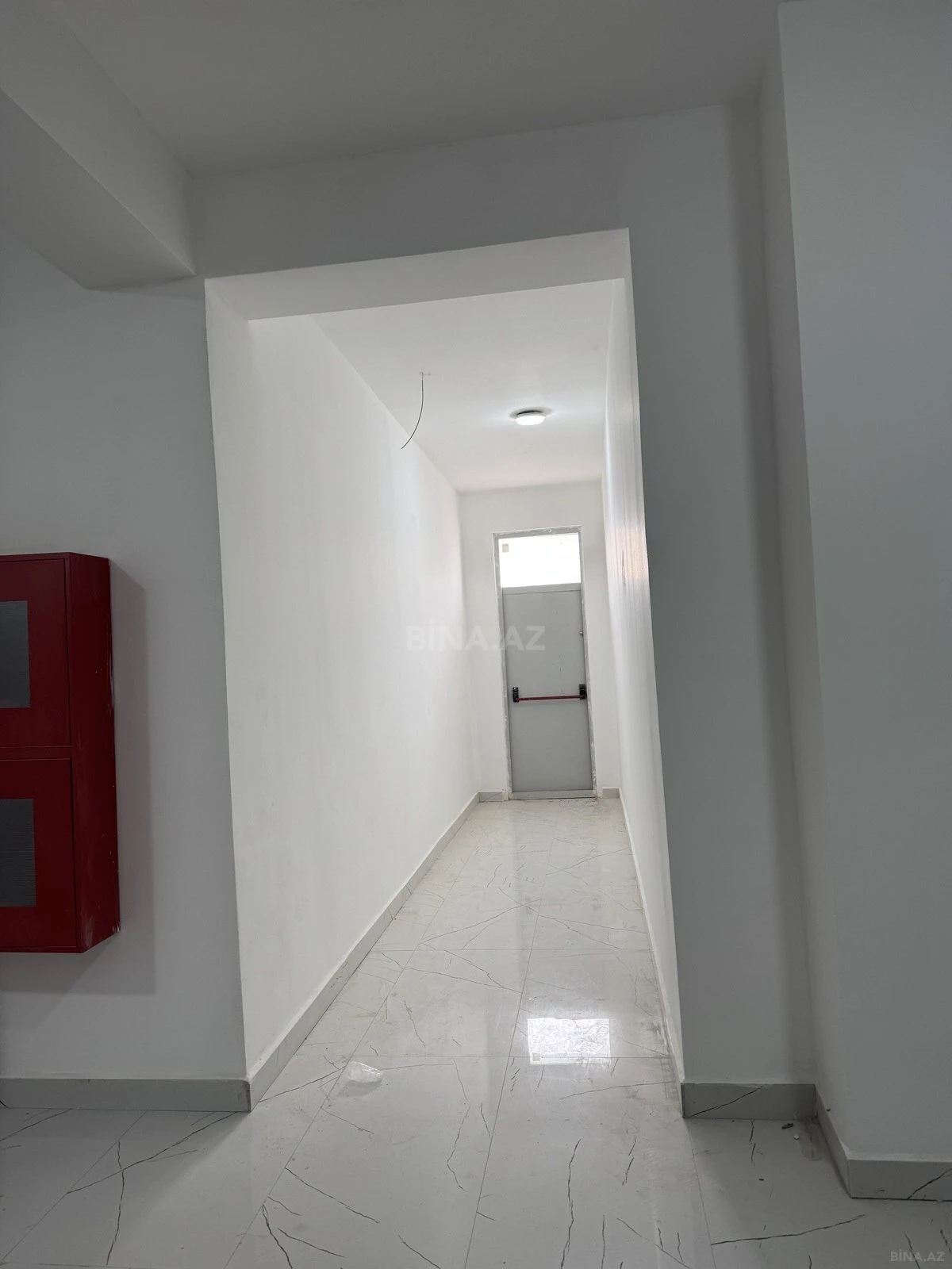 Satılır 2 otaqlı mənzil 80.5 m²