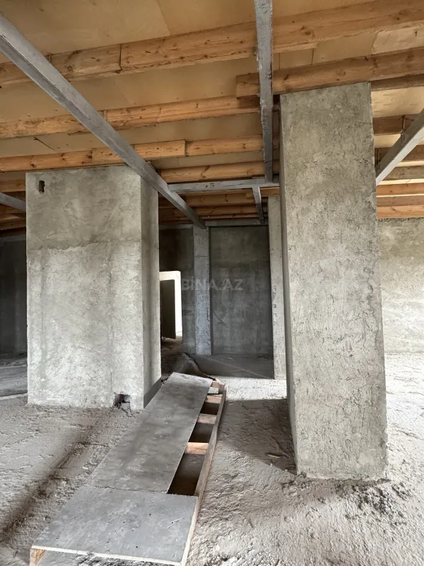 Satılır 2 otaqlı mənzil 80.5 m²