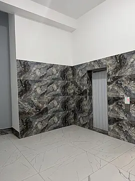 Satılır 2 otaqlı mənzil 80.5 m²