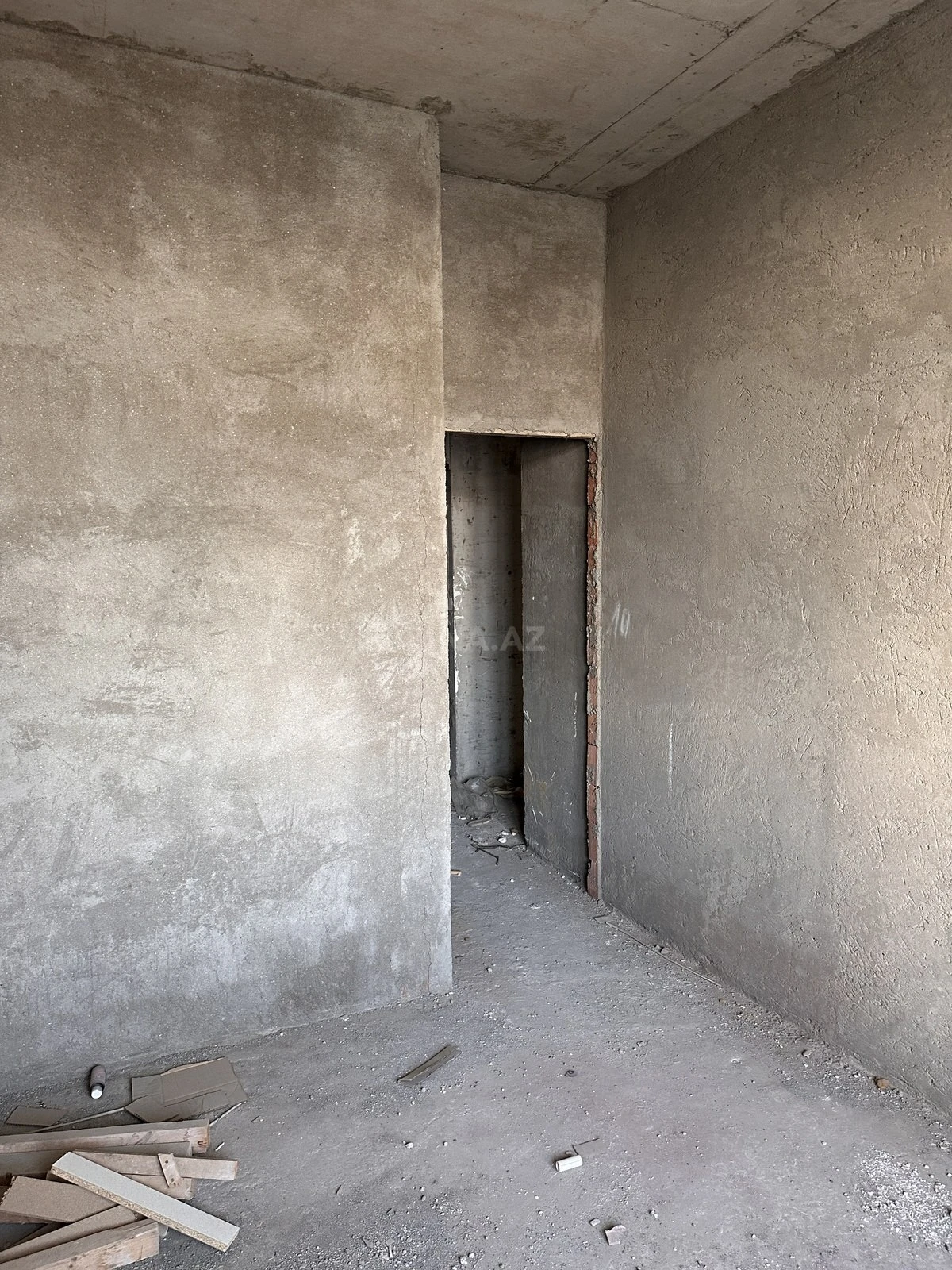 Satılır 3 otaqlı mənzil 91.2 m²