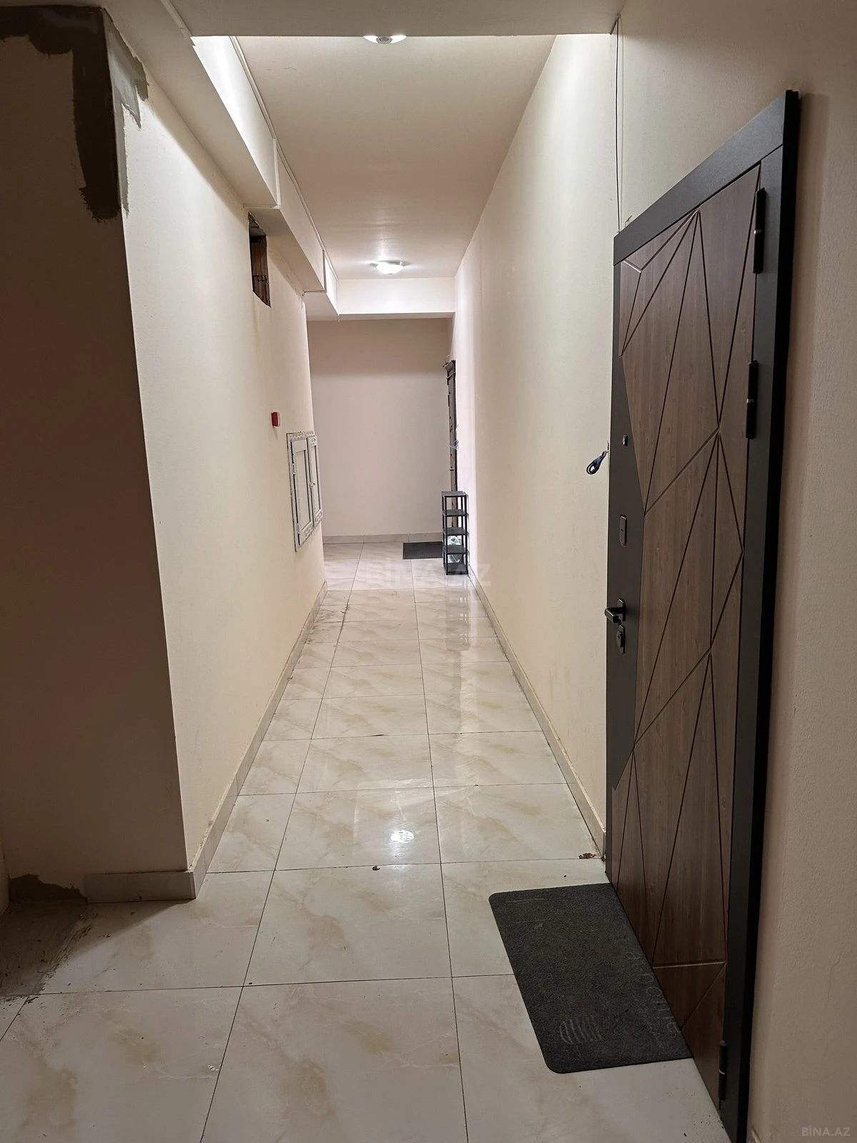 Satılır 3 otaqlı mənzil 91.2 m²