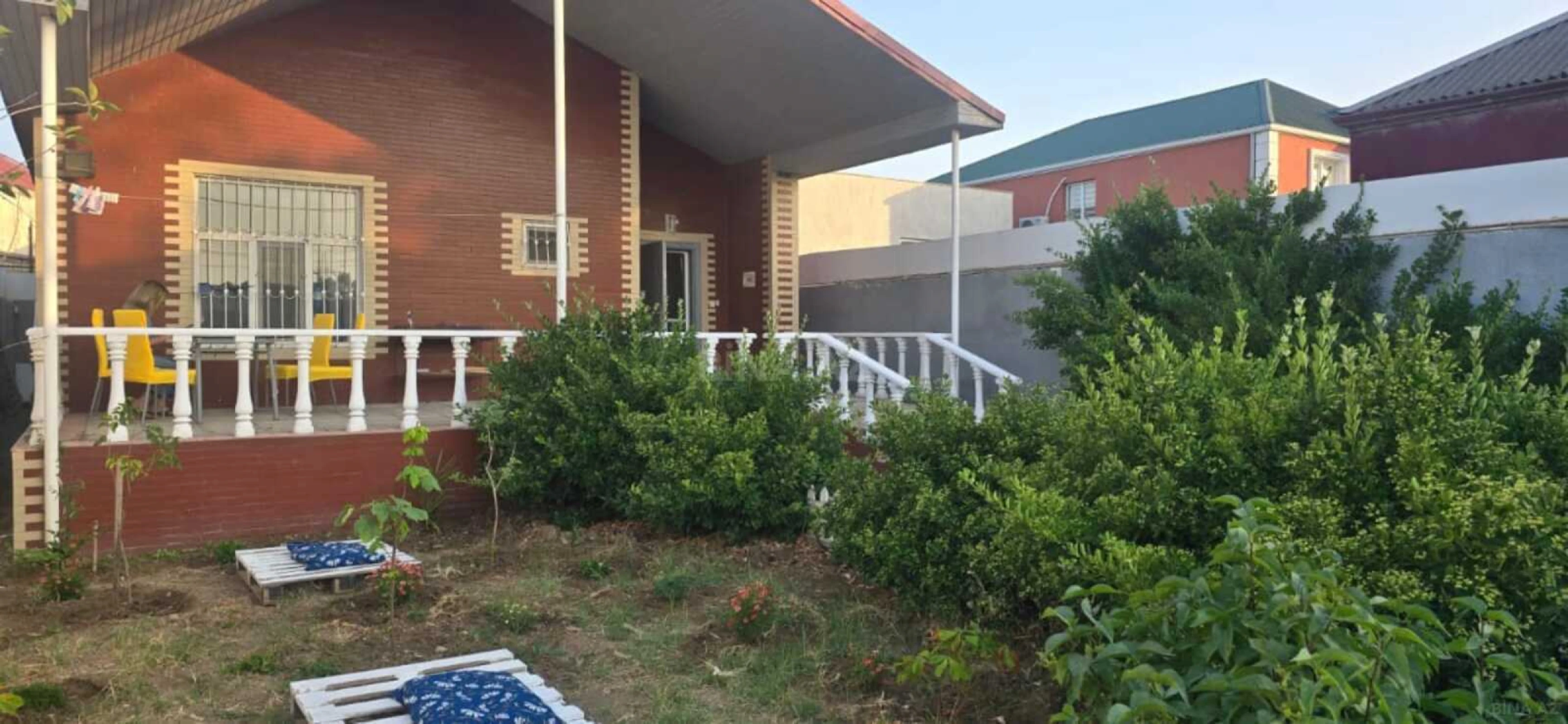 Satılır 4 otaqlı həyət evi 74 m²