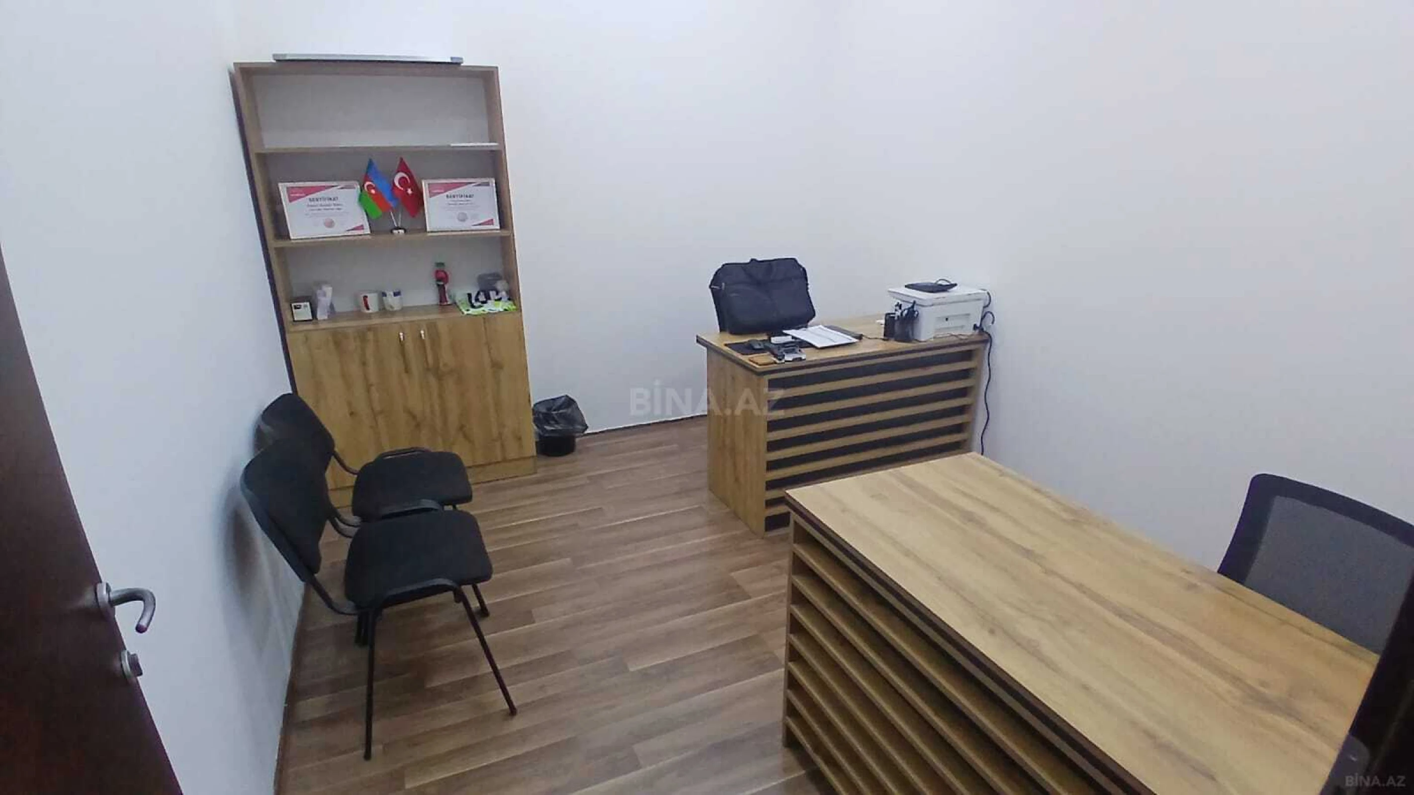 Kirayə verilir 1 otaqlı ofis 13 m²