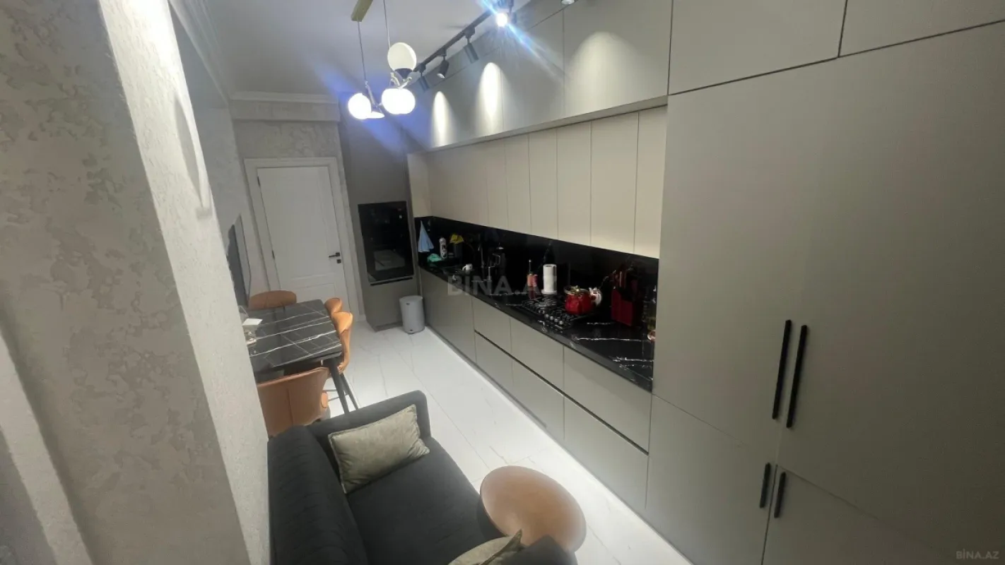 Satılır 3 otaqlı mənzil 96 m²
