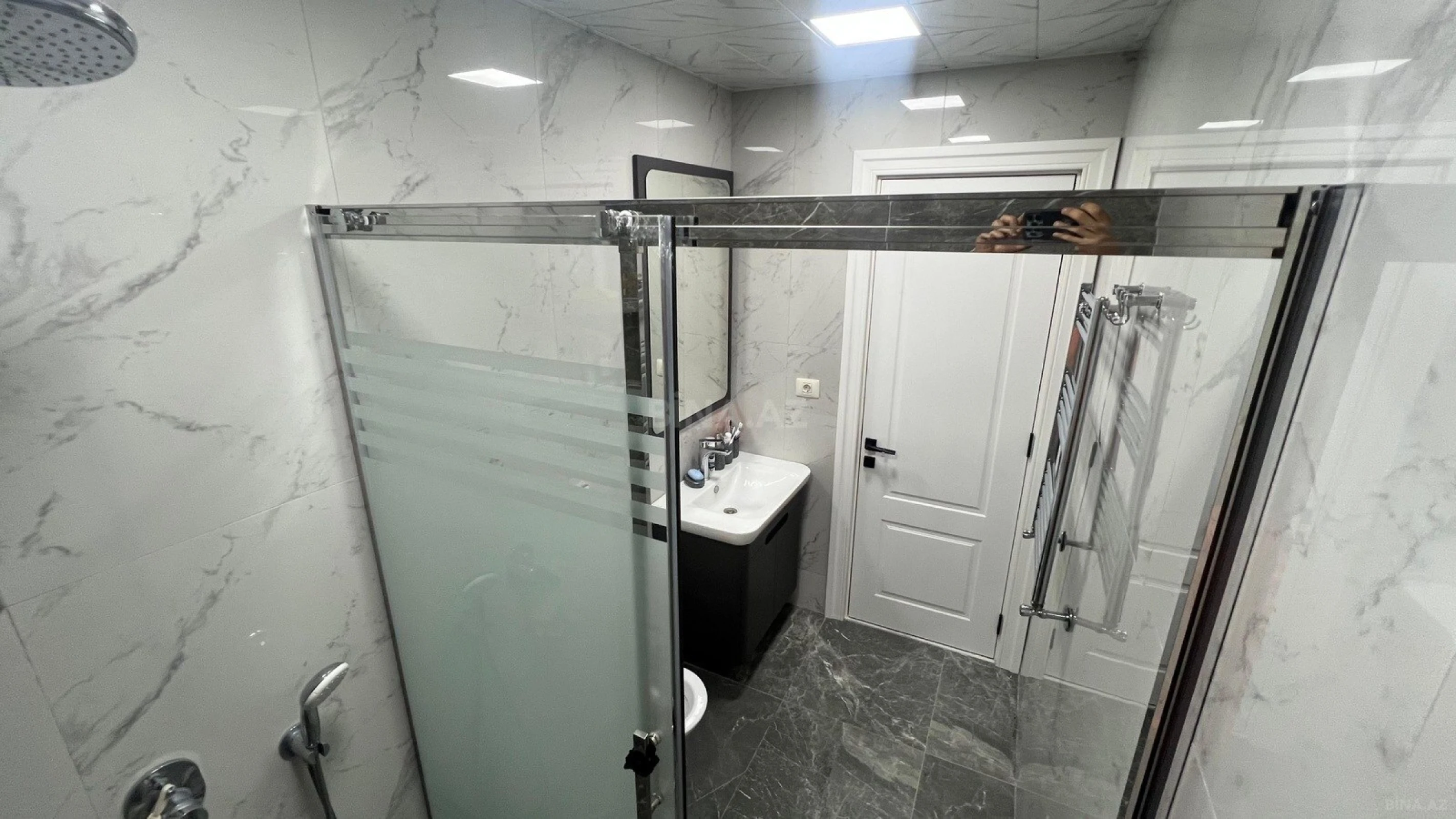 Satılır 3 otaqlı mənzil 96 m²