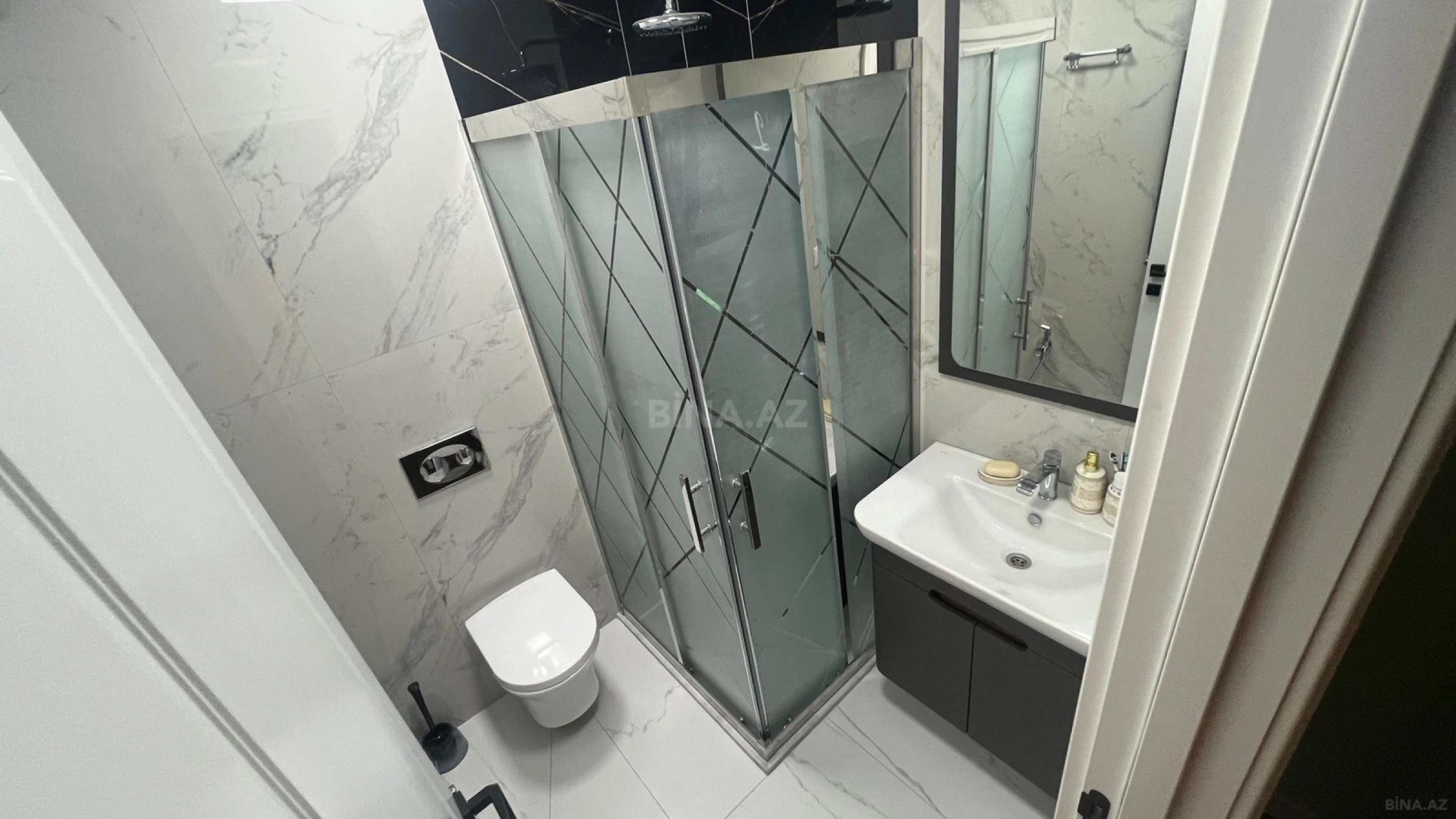 Satılır 3 otaqlı mənzil 96 m²