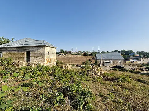 Satılır torpaq sahəsi 4 m²