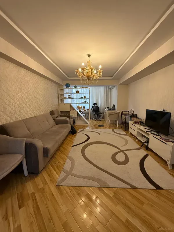 Satılır 2 otaqlı mənzil 80 m²