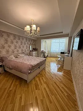 Satılır 2 otaqlı mənzil 80 m²