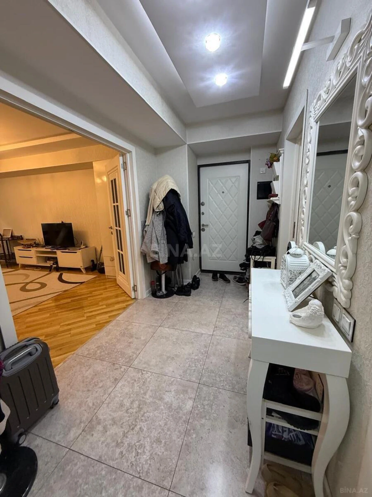 Satılır 2 otaqlı mənzil 80 m²