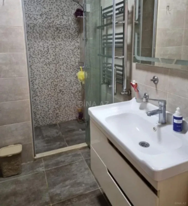 Kirayə verilir 2 otaqlı mənzil 60 m²
