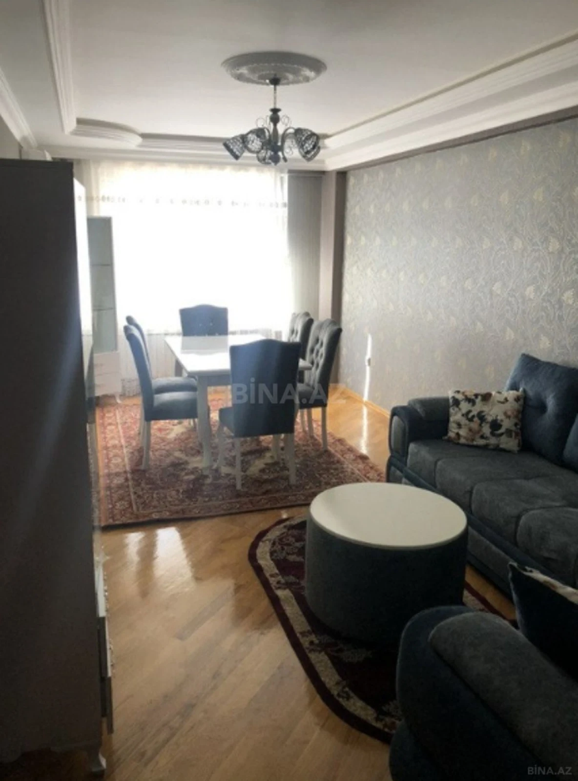 Kirayə verilir 3 otaqlı mənzil 160 m²