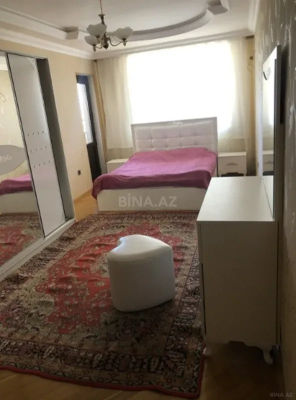 Kirayə verilir 3 otaqlı mənzil 160 m²