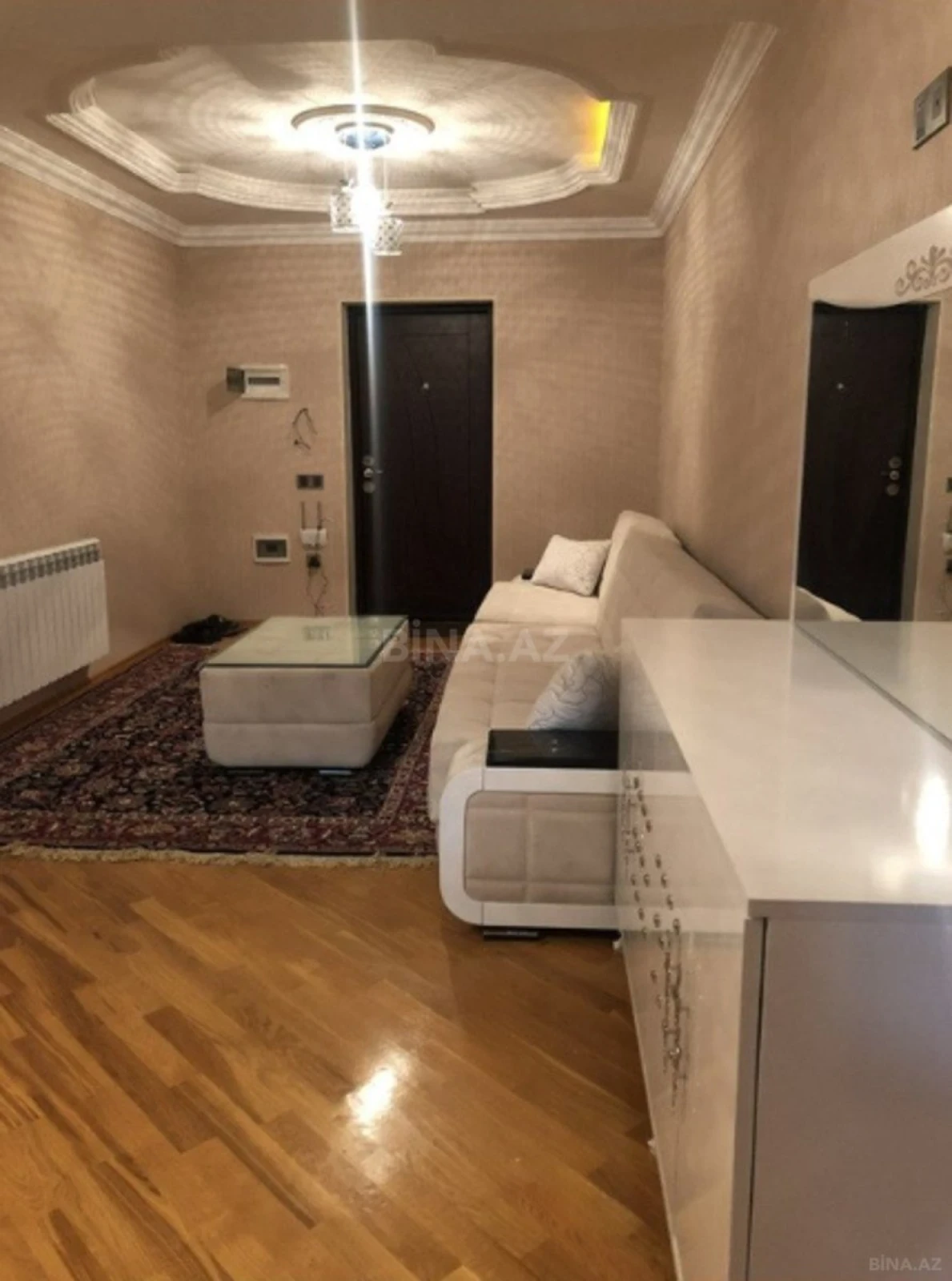 Kirayə verilir 3 otaqlı mənzil 160 m²