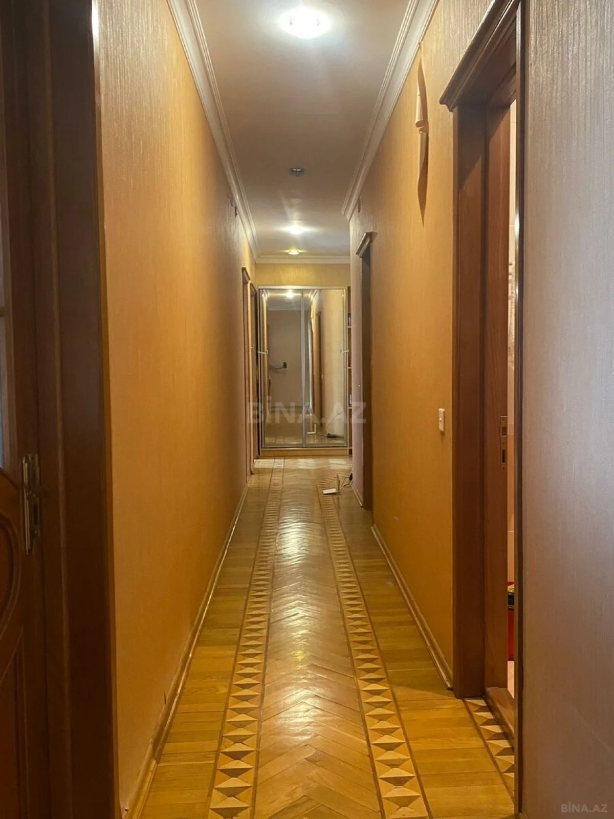 Kirayə verilir 3 otaqlı mənzil 130 m²