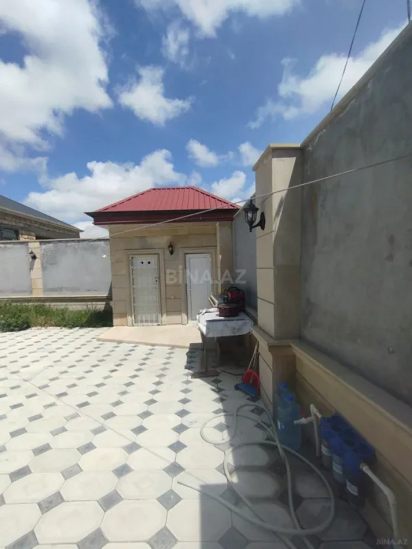 Satılır 4 otaqlı həyət evi 120 m²