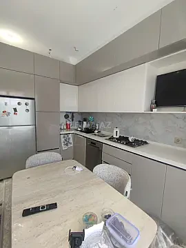 Satılır 4 otaqlı həyət evi 120 m²