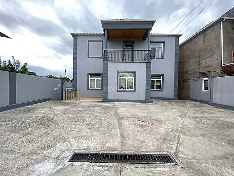 Satılır 4 otaqlı həyət evi 200 m² — Bakı, Novxanı 4 otaq 200.00 m²