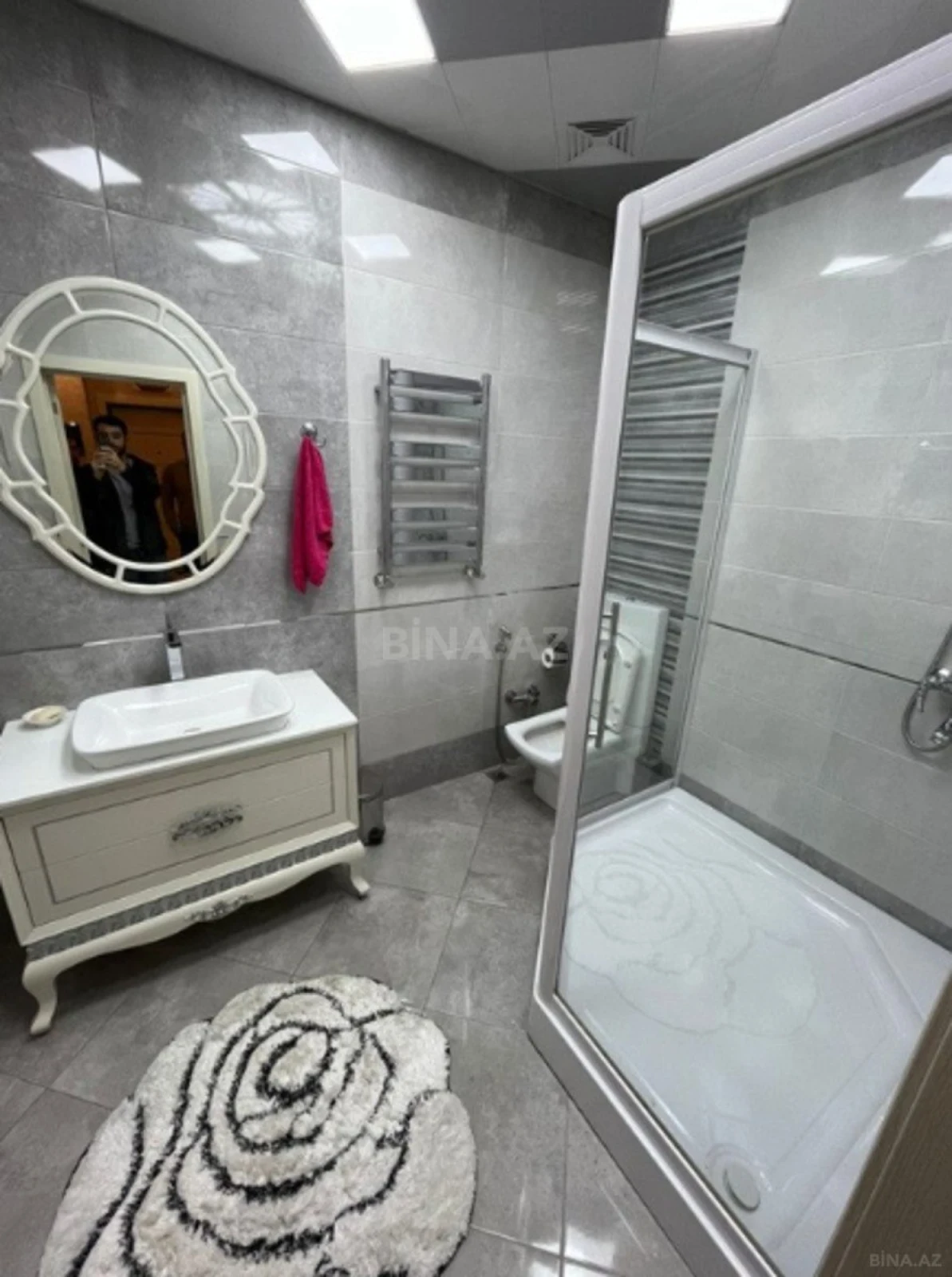 Kirayə verilir 3 otaqlı mənzil 145 m²