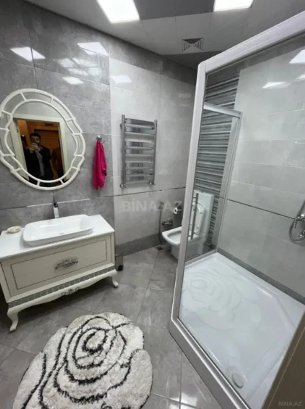 Kirayə verilir 3 otaqlı mənzil 145 m²
