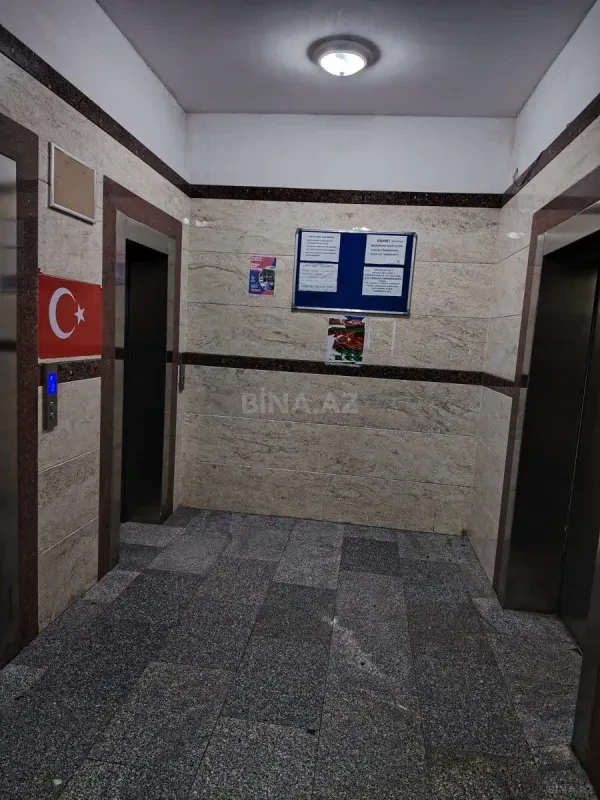Satılır 2 otaqlı mənzil 102 m²