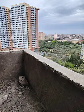 Satılır 2 otaqlı mənzil 102 m²