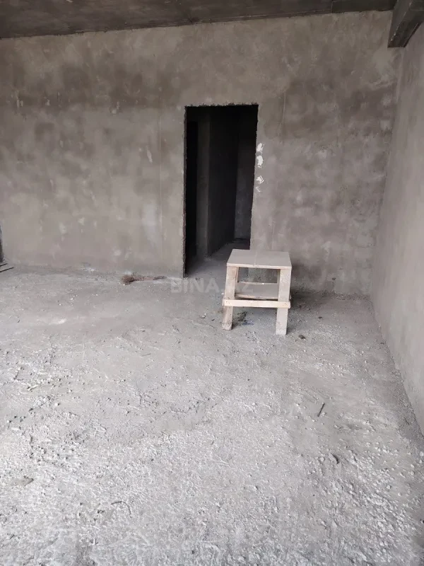 Satılır 2 otaqlı mənzil 102 m²