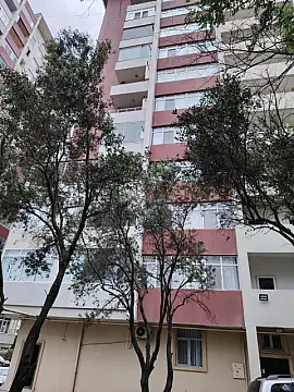 Satılır 2 otaqlı mənzil 102 m²