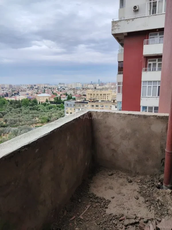 Satılır 2 otaqlı mənzil 102 m²