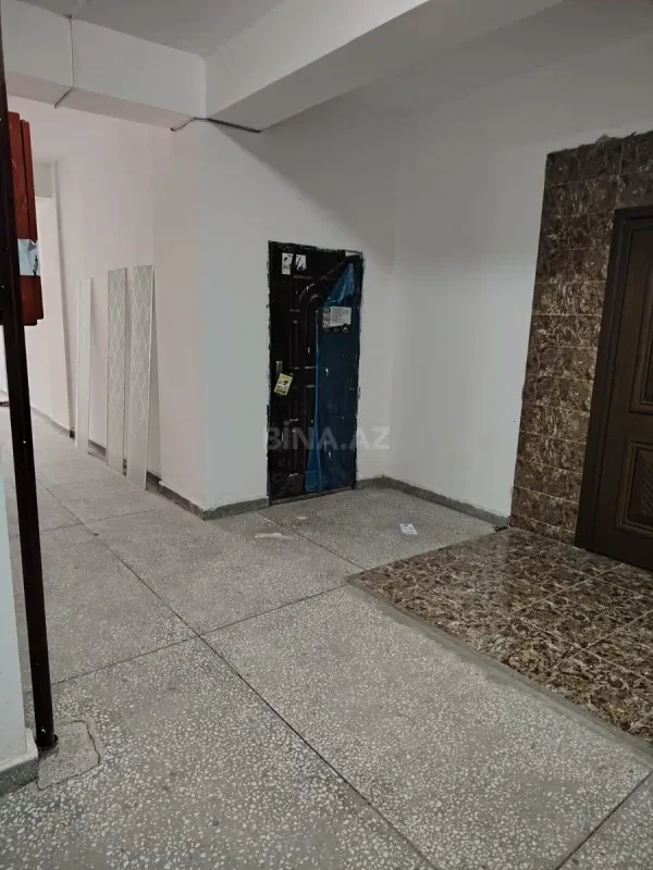 Satılır 2 otaqlı mənzil 102 m²