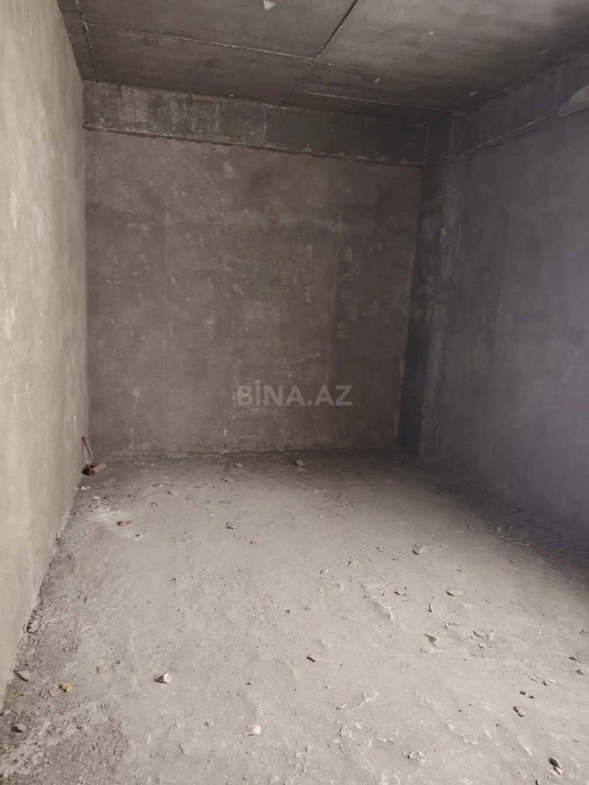 Satılır 2 otaqlı mənzil 102 m²