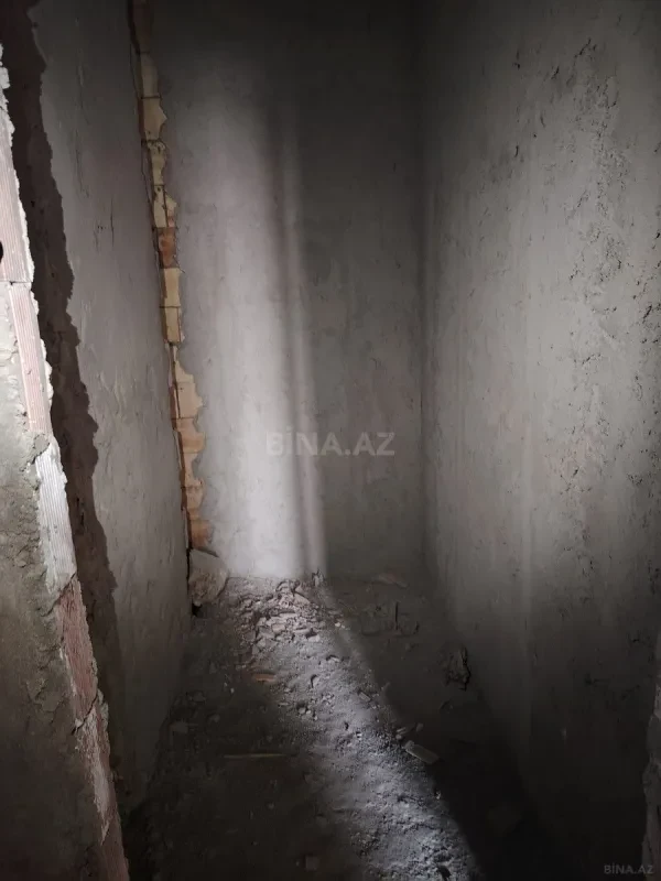 Satılır 2 otaqlı mənzil 102 m²