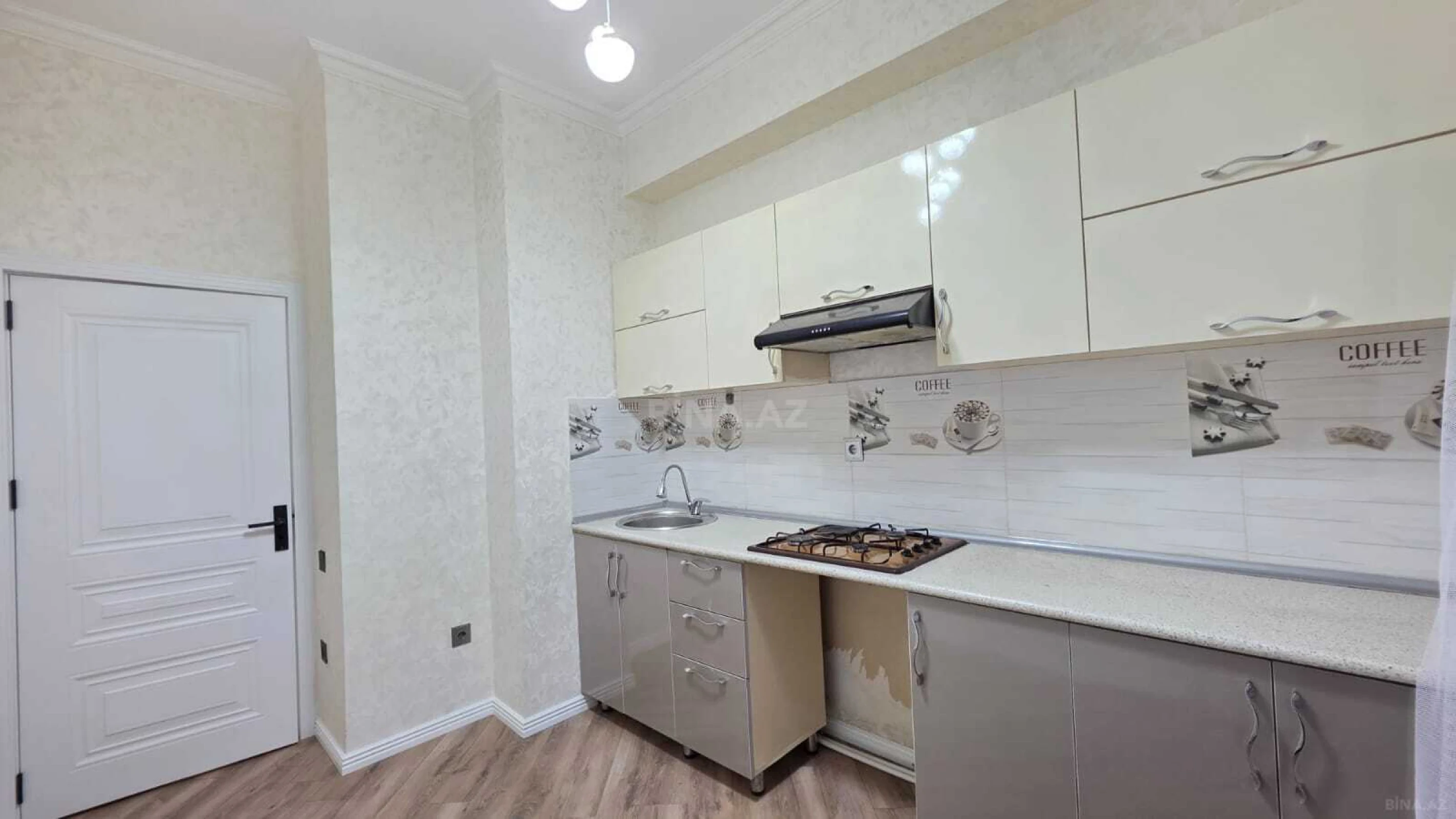 Satılır 2 otaqlı mənzil 62 m²