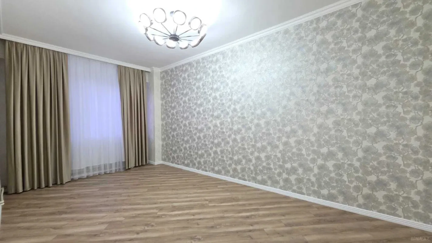 Satılır 2 otaqlı mənzil 62 m²