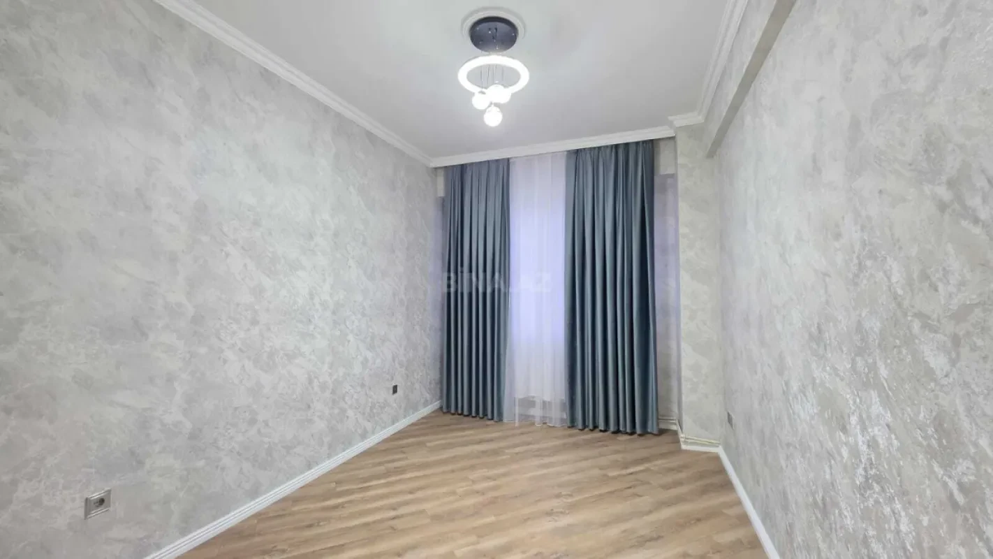Satılır 2 otaqlı mənzil 62 m²