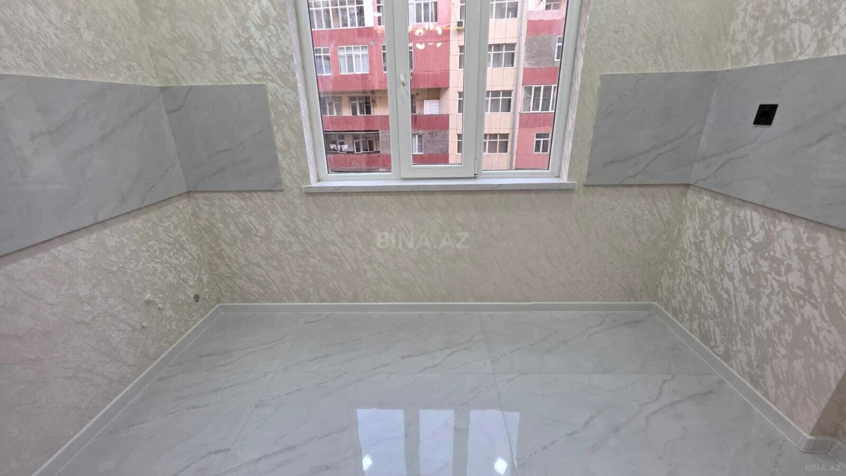 Satılır 2 otaqlı mənzil 60 m²