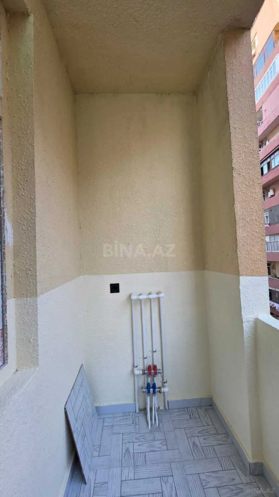 Satılır 2 otaqlı mənzil 60 m²