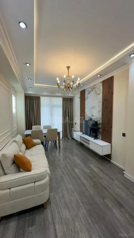Kirayə verilir 2 otaqlı mənzil 65 m²