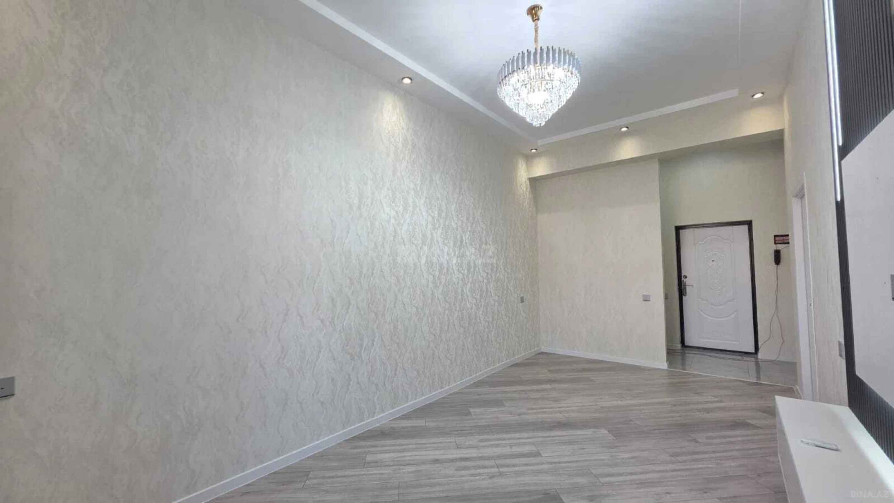 Satılır 2 otaqlı mənzil 58 m²