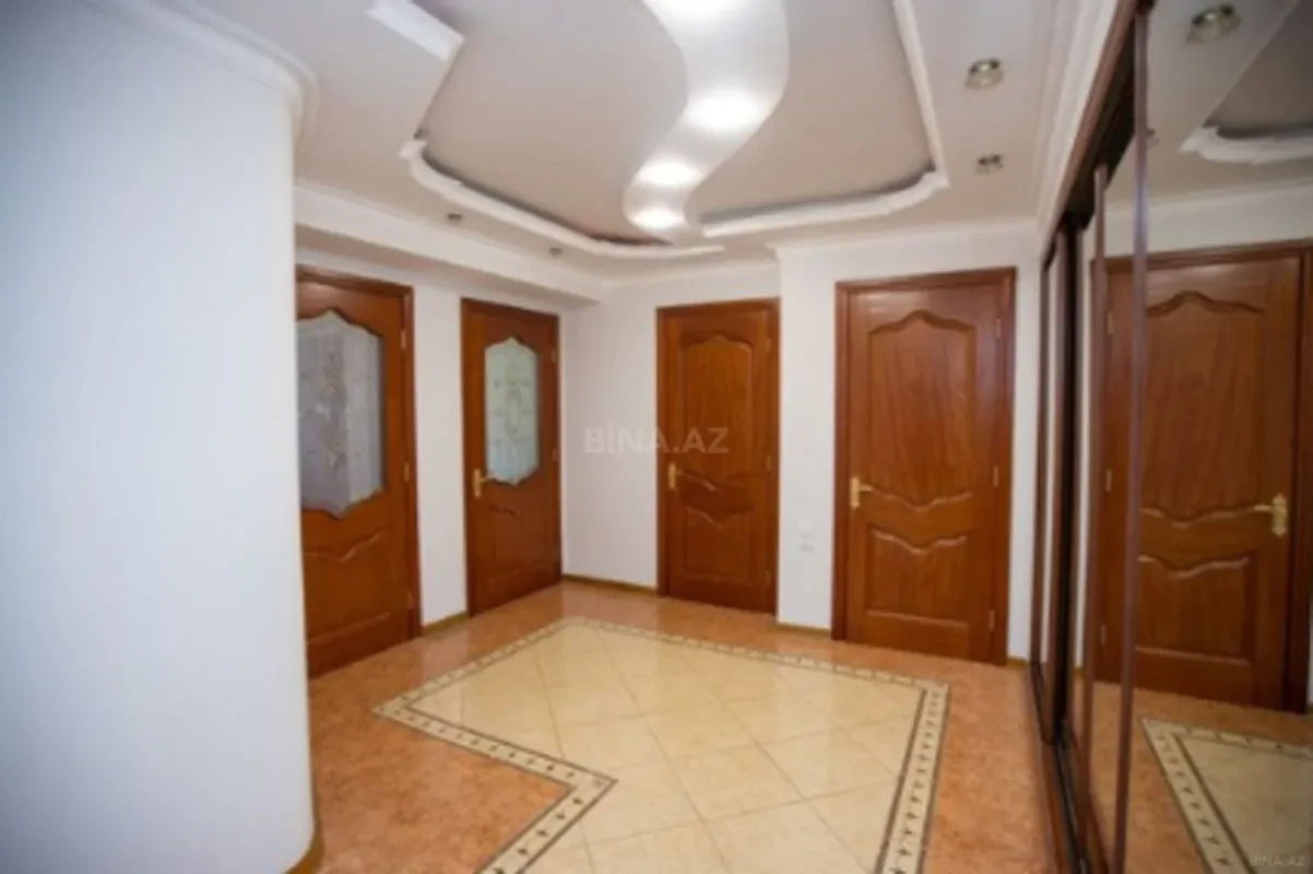 Kirayə verilir 3 otaqlı mənzil 110 m²