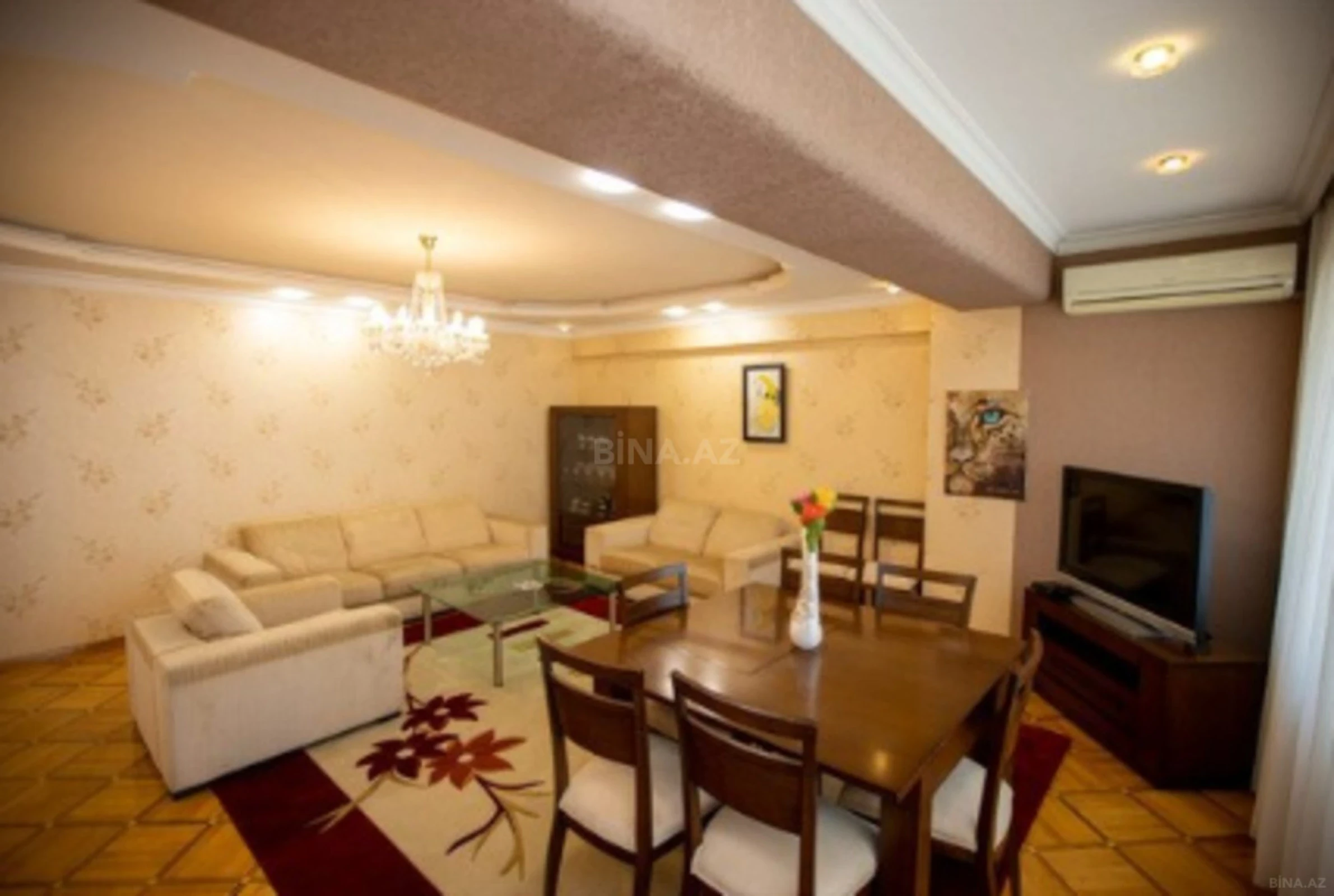 Kirayə verilir 3 otaqlı mənzil 110 m²