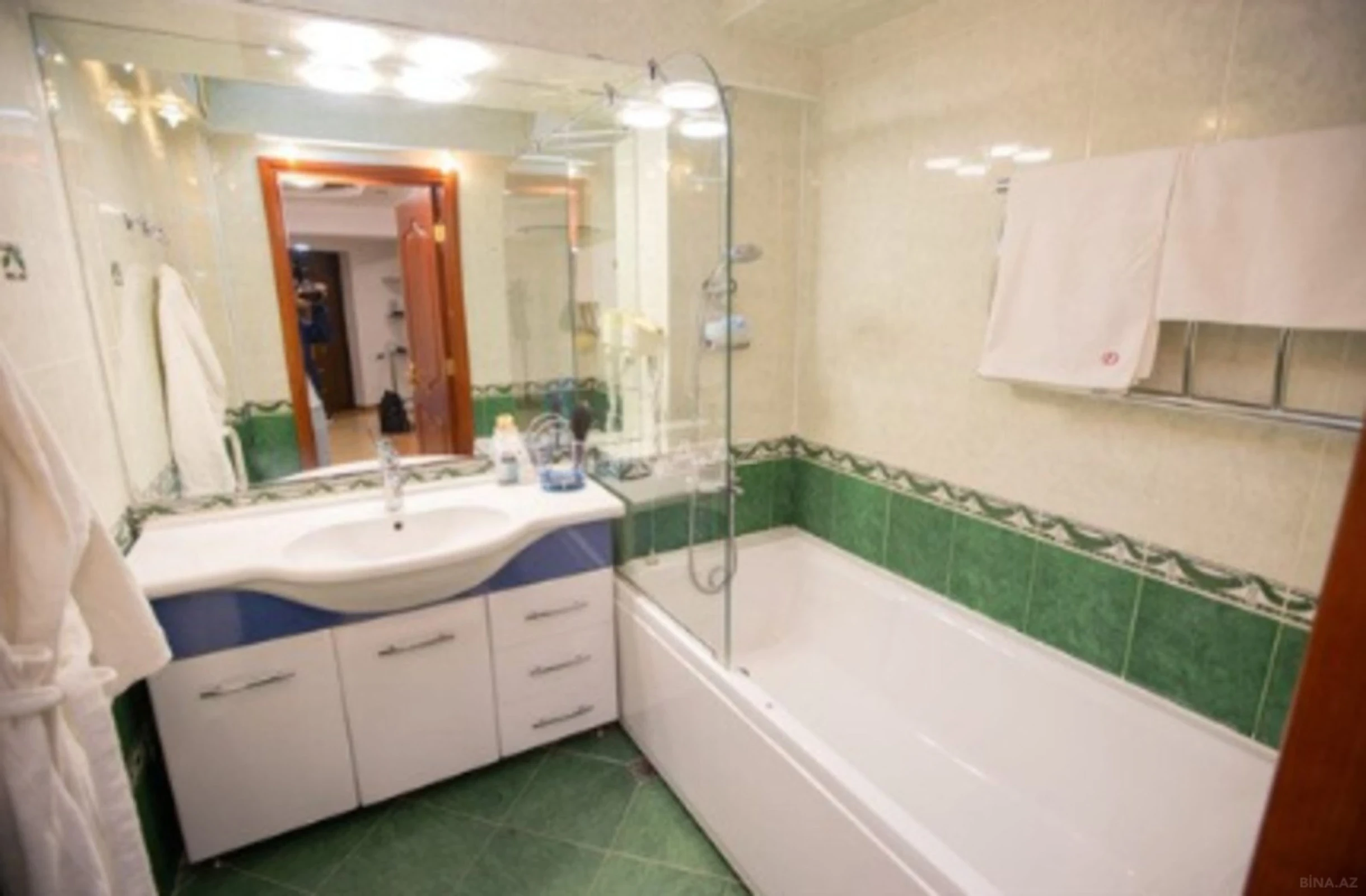 Kirayə verilir 3 otaqlı mənzil 110 m²