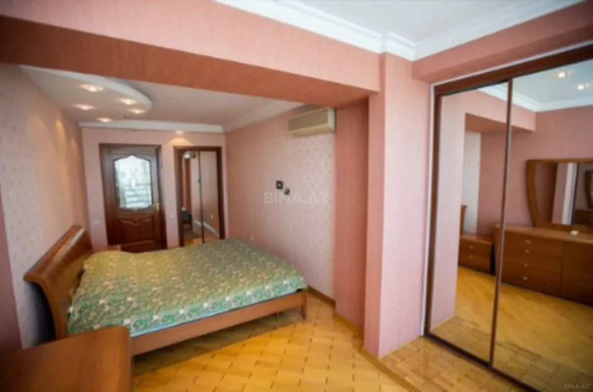 Kirayə verilir 3 otaqlı mənzil 110 m²