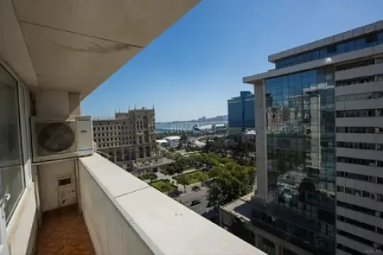 Kirayə verilir 3 otaqlı mənzil 110 m²